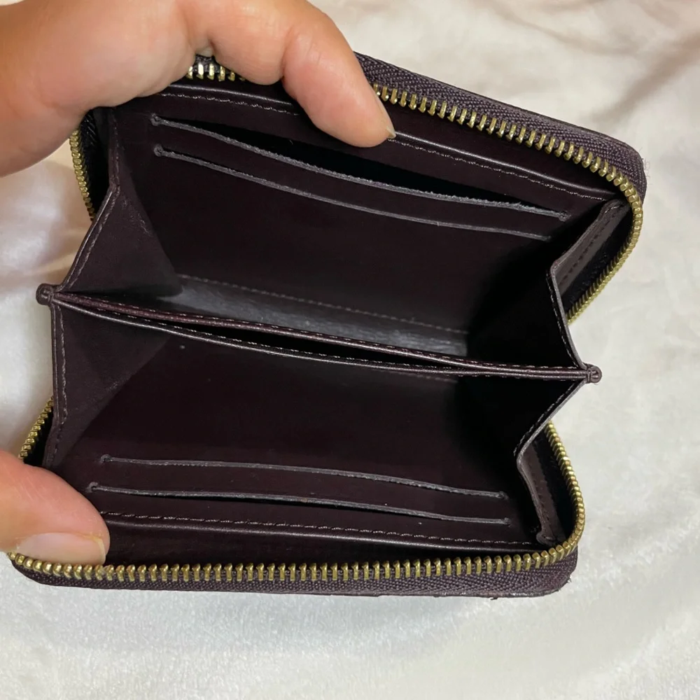 Louis Vuitton Vernis dark purple zippy card holder 💜 - Picture 3 of 10